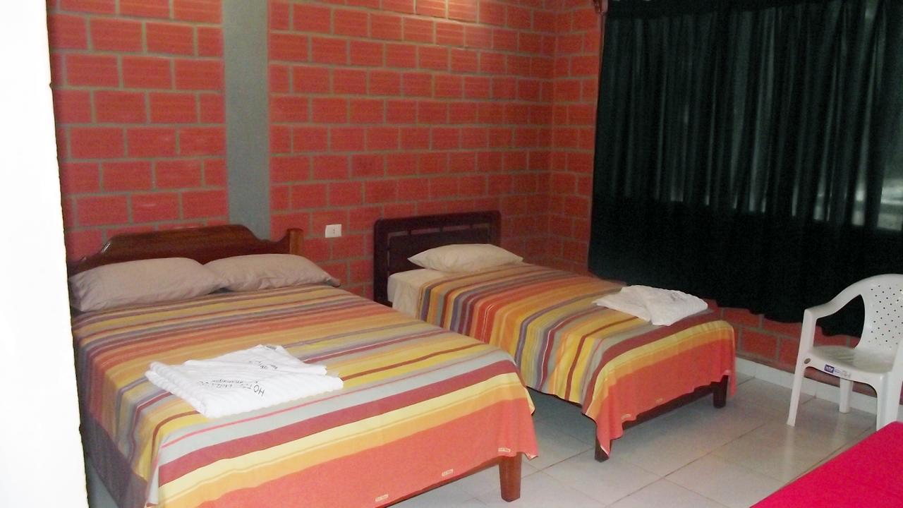 Hotel Ambaibo Rurrenabaque Kültér fotó
